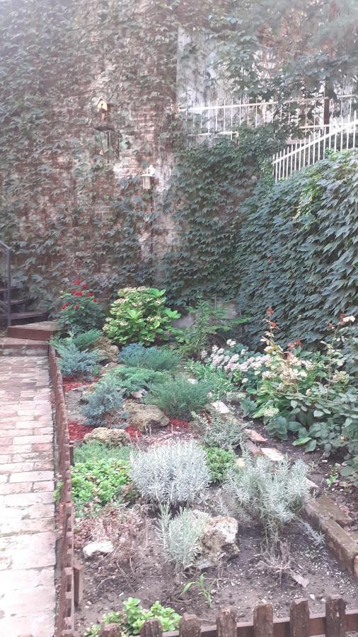 Apartman Rustik Belgrado Buitenkant foto