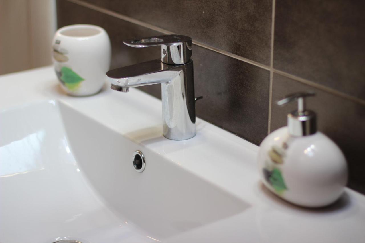 Apartman Rustik Belgrado Buitenkant foto