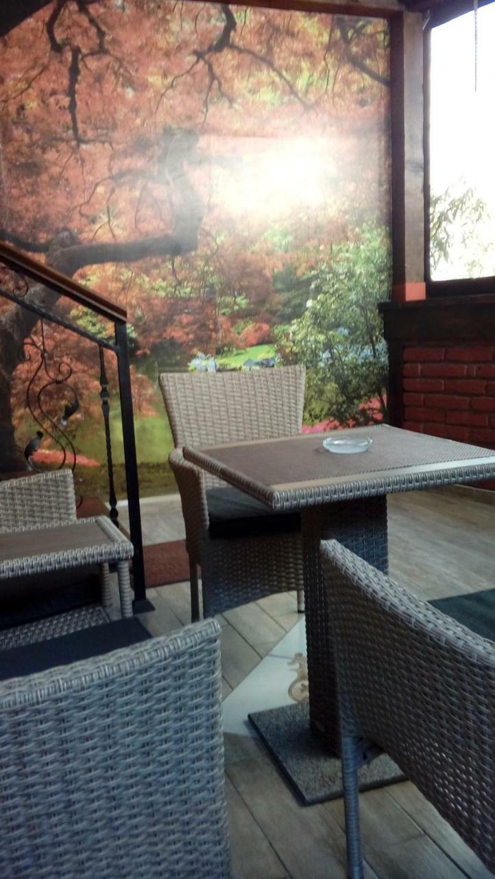 Apartman Rustik Belgrado Buitenkant foto